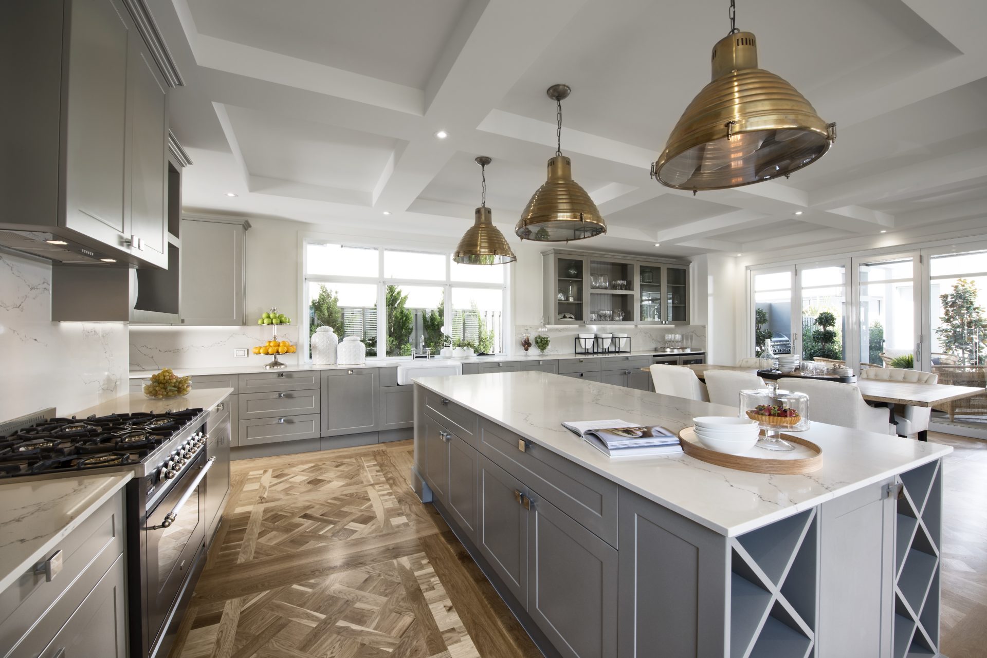 интерьер современной кухни-столовой