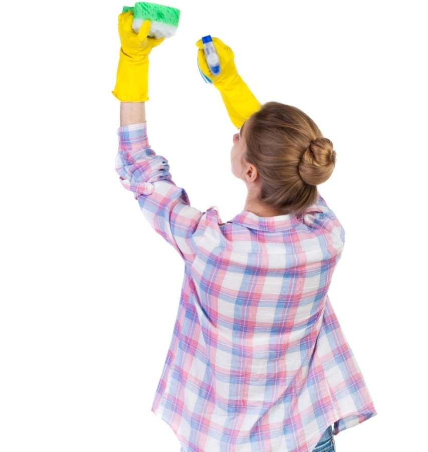 уход за натяжным потолком 3